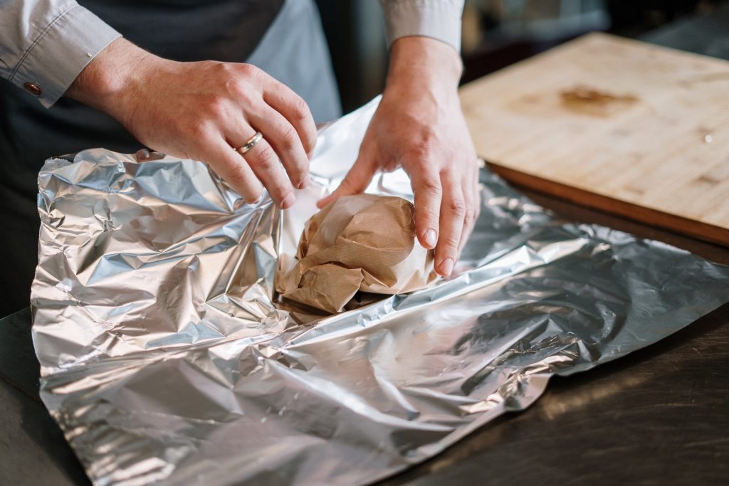 Can you use Aluminium Foil in an Oven? 2