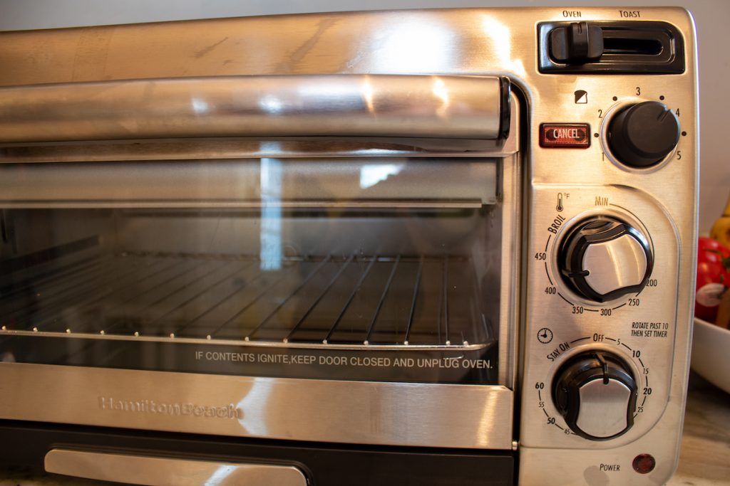 Hamilton Beach Toastation 2-in-1 Toaster Oven Toaster Review 3