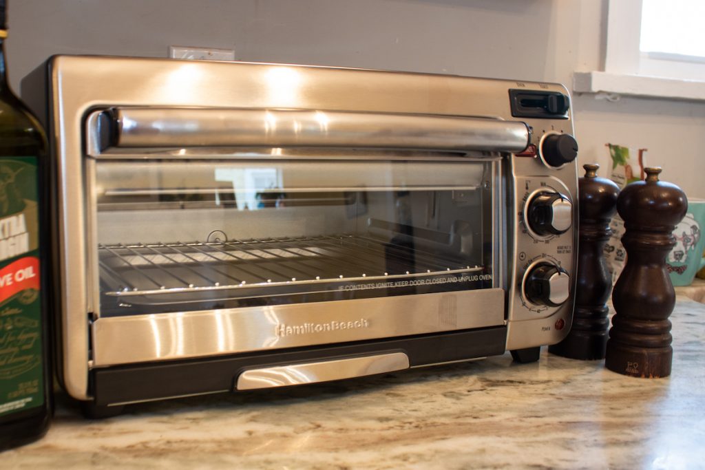 Hamilton Beach 2-in-1 Oven and Toaster