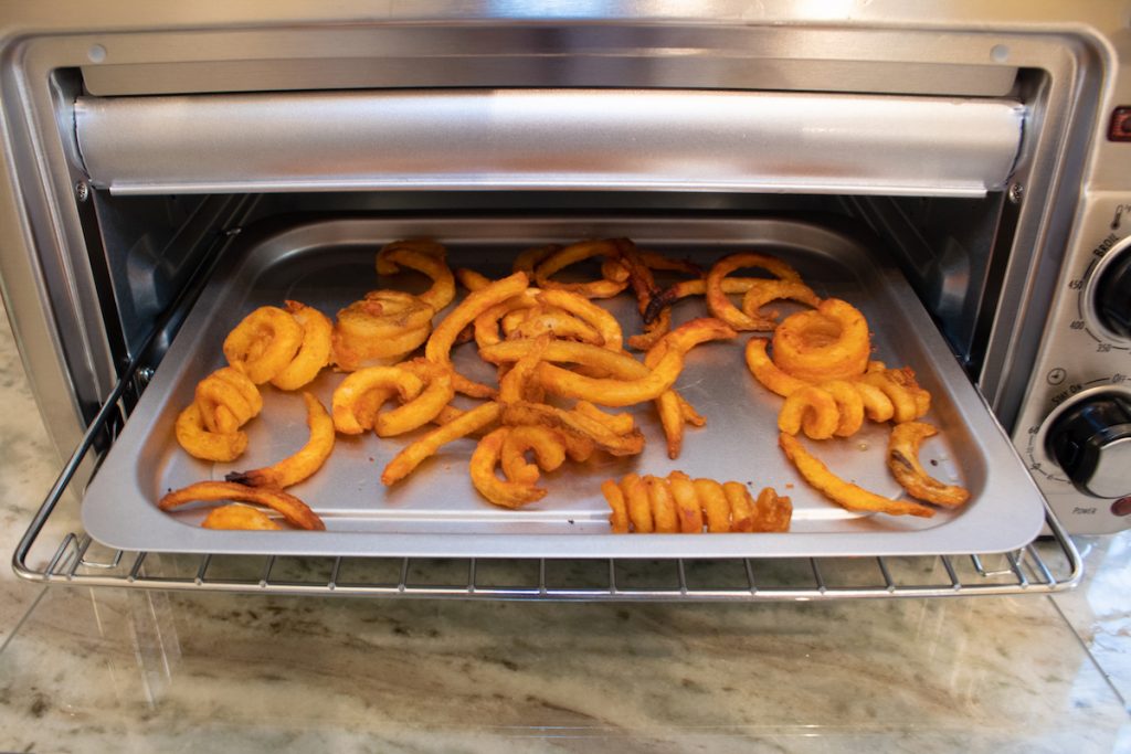 https://thebrilliantkitchen.com/wp-content/uploads/2021/02/toastation_onion_rings-1-1024x683.jpg