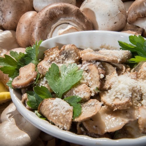 Texas Roadhouseː Cheesy and healthy Portobello Mushroom Chicken