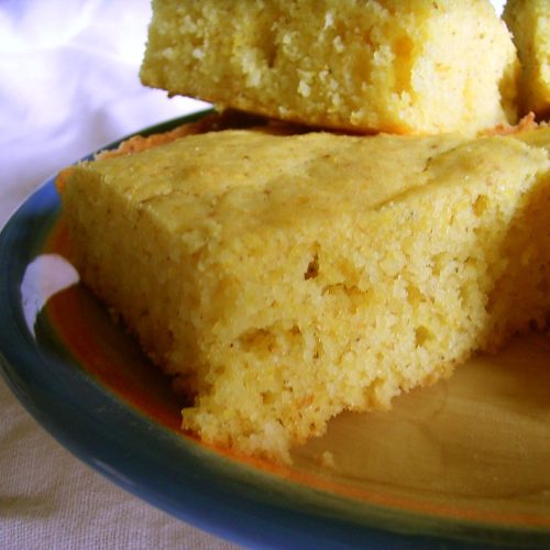 How to Make Quick Microwave Cornbread