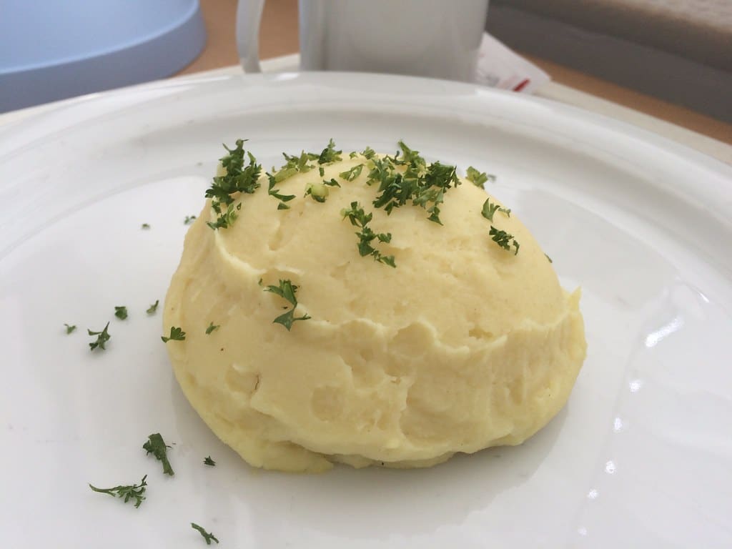 The secret to AMAZING Mashed Potatoes in the Microwave