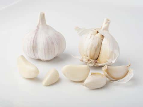 What Are Garlic Cloves