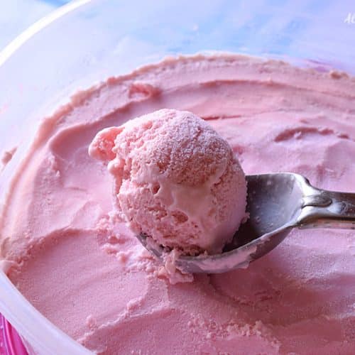 Raspberry ice cream