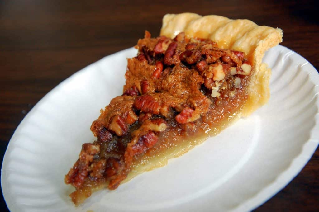 Does Pecan Pie Need To Be Refrigerated? 1