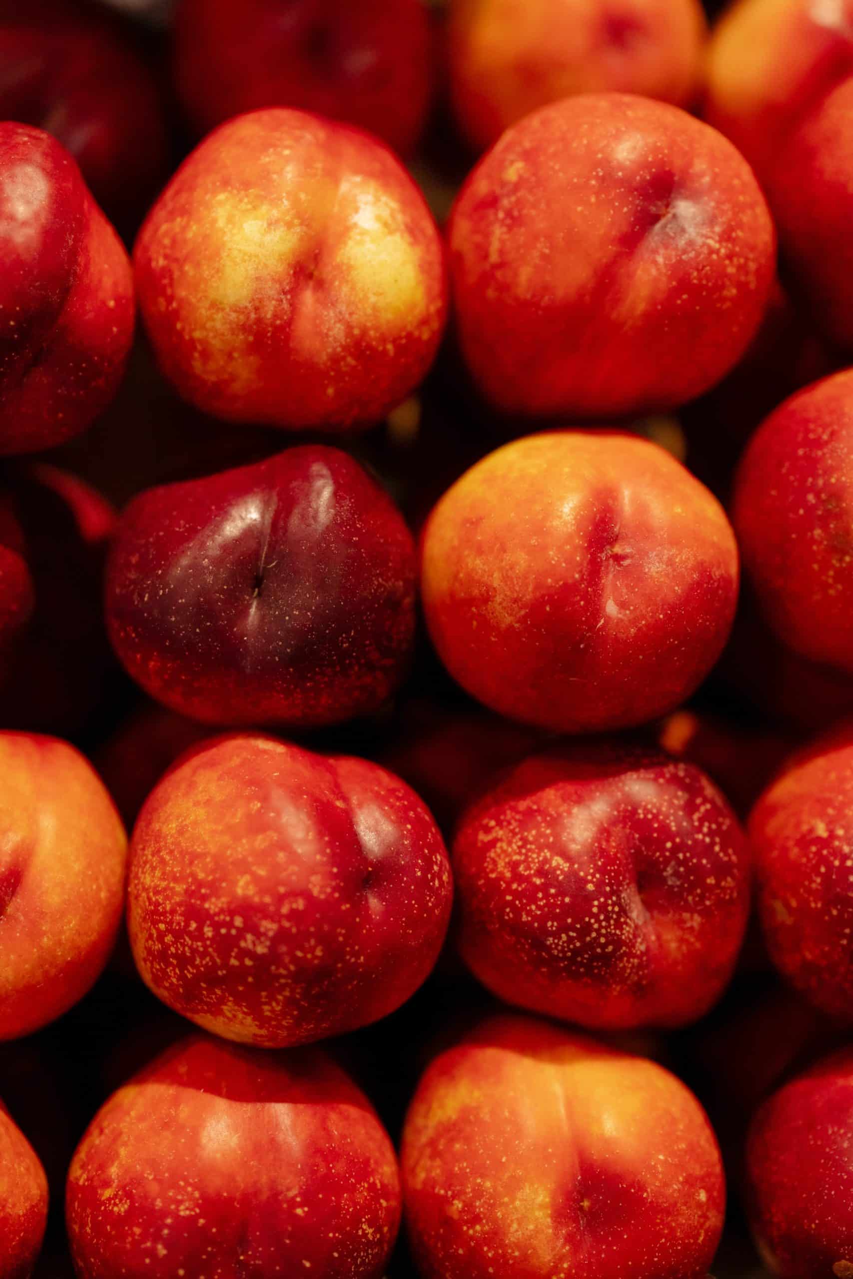 How Long Do Nectarines Last? Fridge Vs. Counter - ulvh7sr
